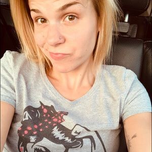 Meet your Posher, Ashley